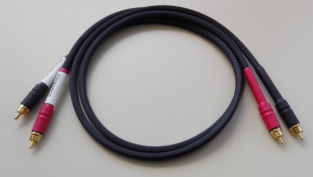 Elégance Câble RCA Asymetrique (La paire)